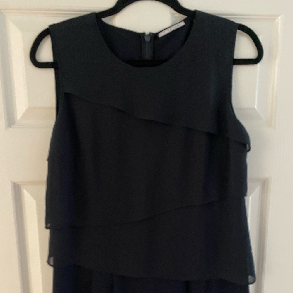 Tahari Size 10 tiered navy dress